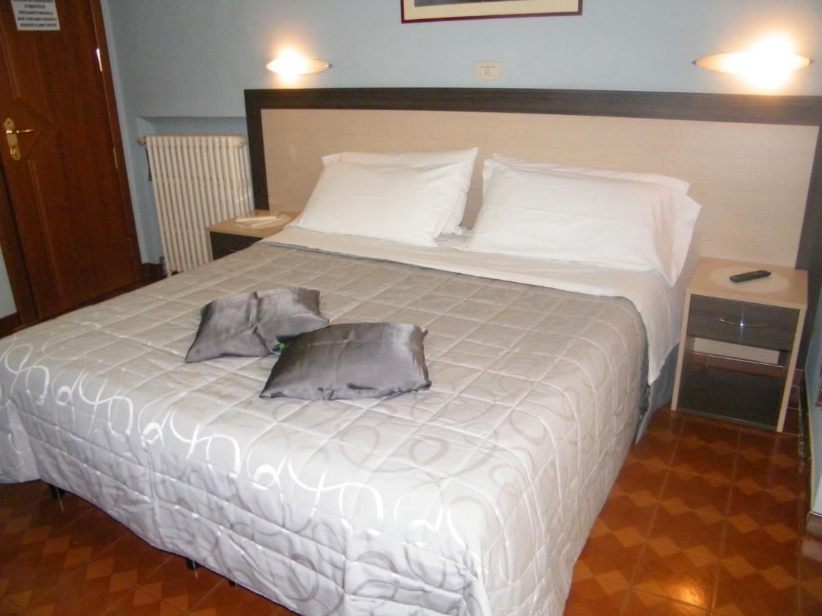 טורינו Albergo In Centro מראה חיצוני תמונה
